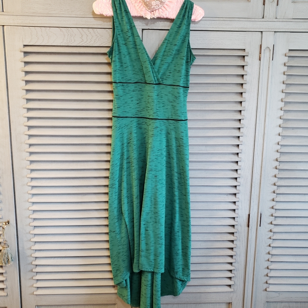 💚Avon Women's Dress Green Black Marled With High Low Hem V-Neck Size SP💚